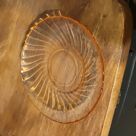 Vintage Blush Pink saucer - Picture 2 of 3